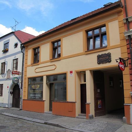 Hostel Singer Pub Чешка Будьовица Екстериор снимка
