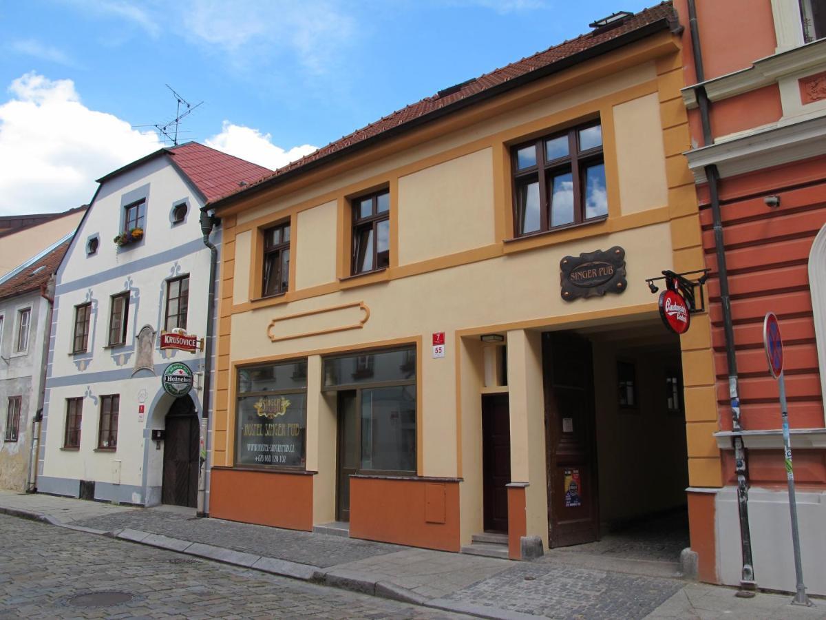 Hostel Singer Pub Чешка Будьовица Екстериор снимка